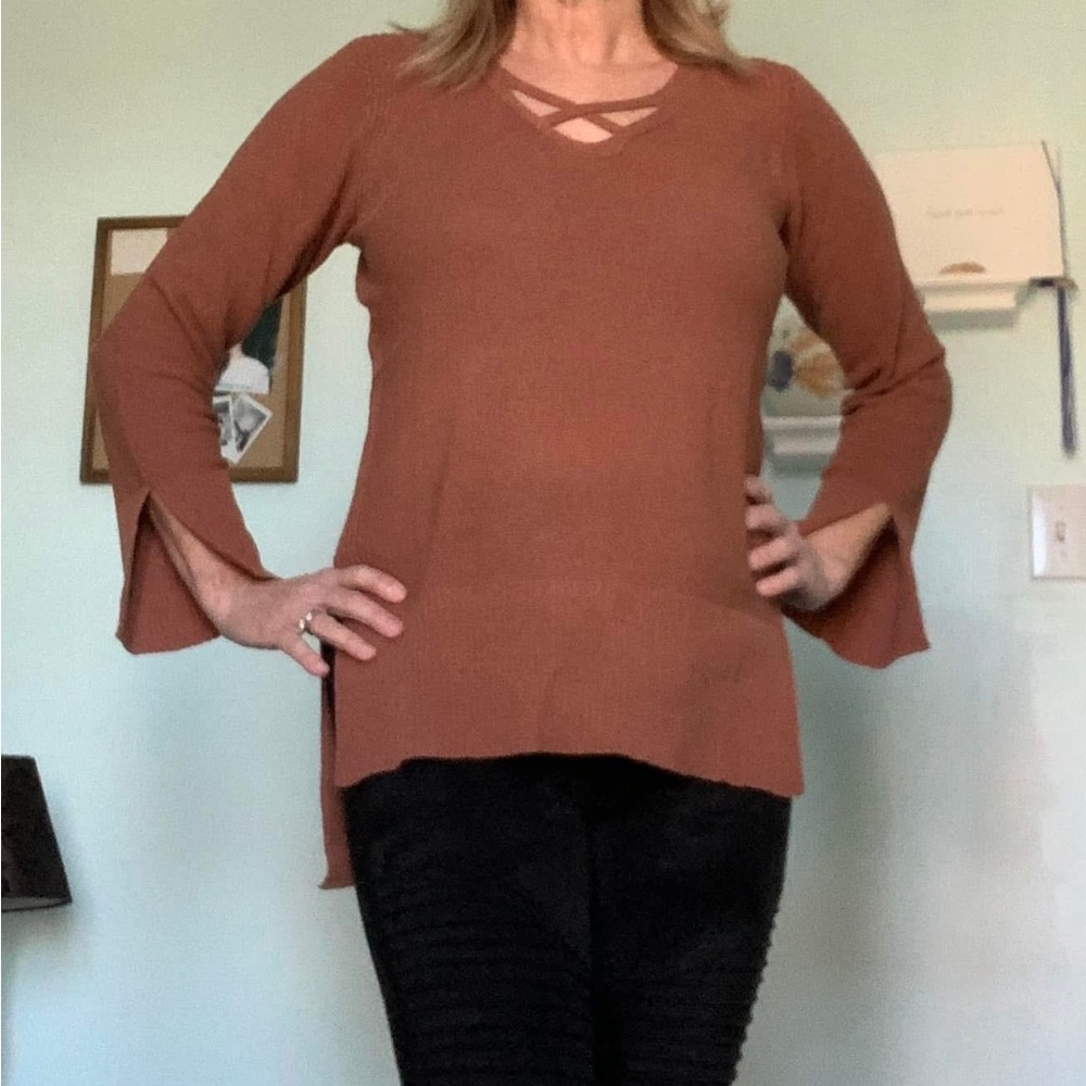Wishlist brand, light weight women’s sweater, size medium #0051